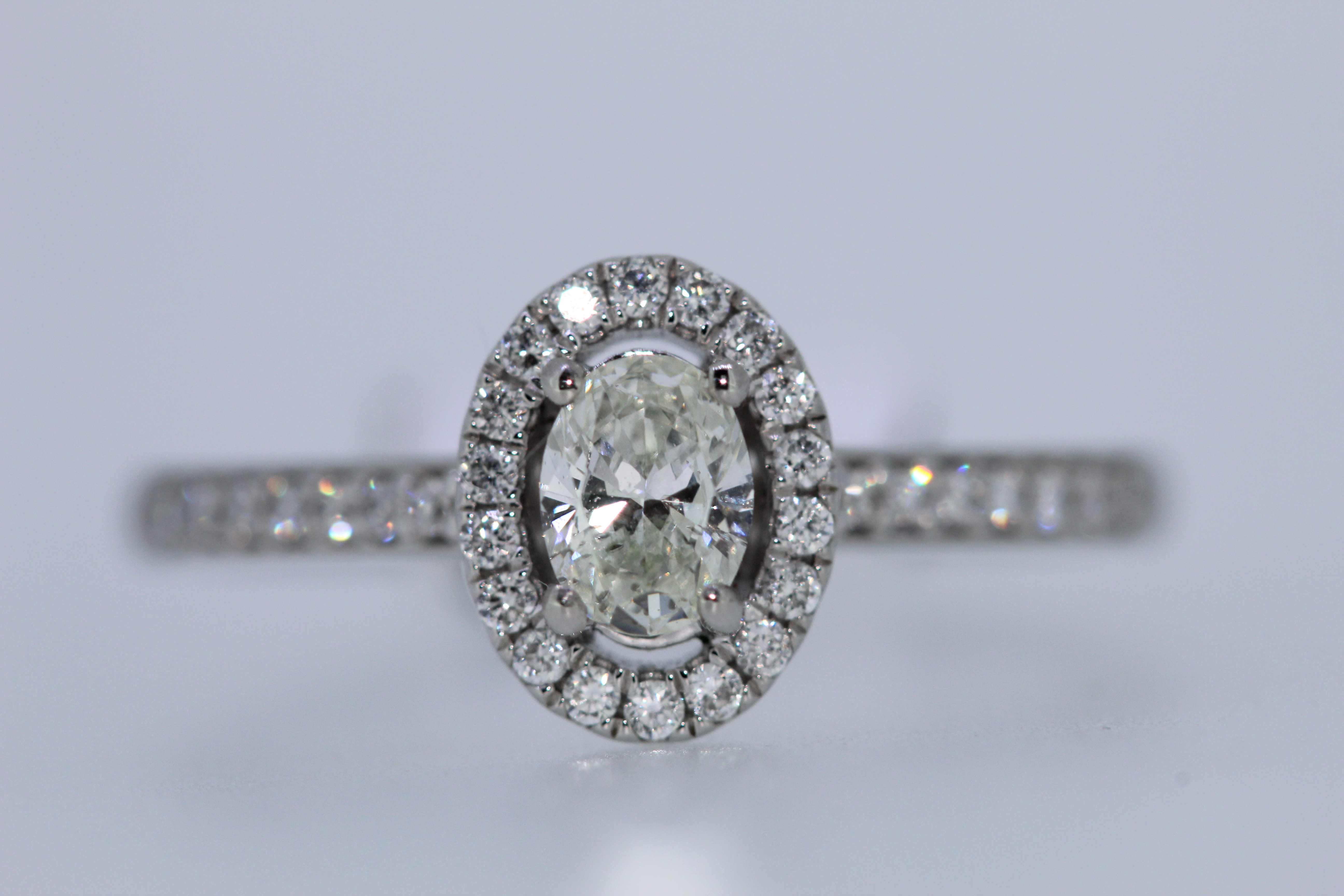 Platinum Oval Cut Halo Diamond Ring - Image 5 of 5