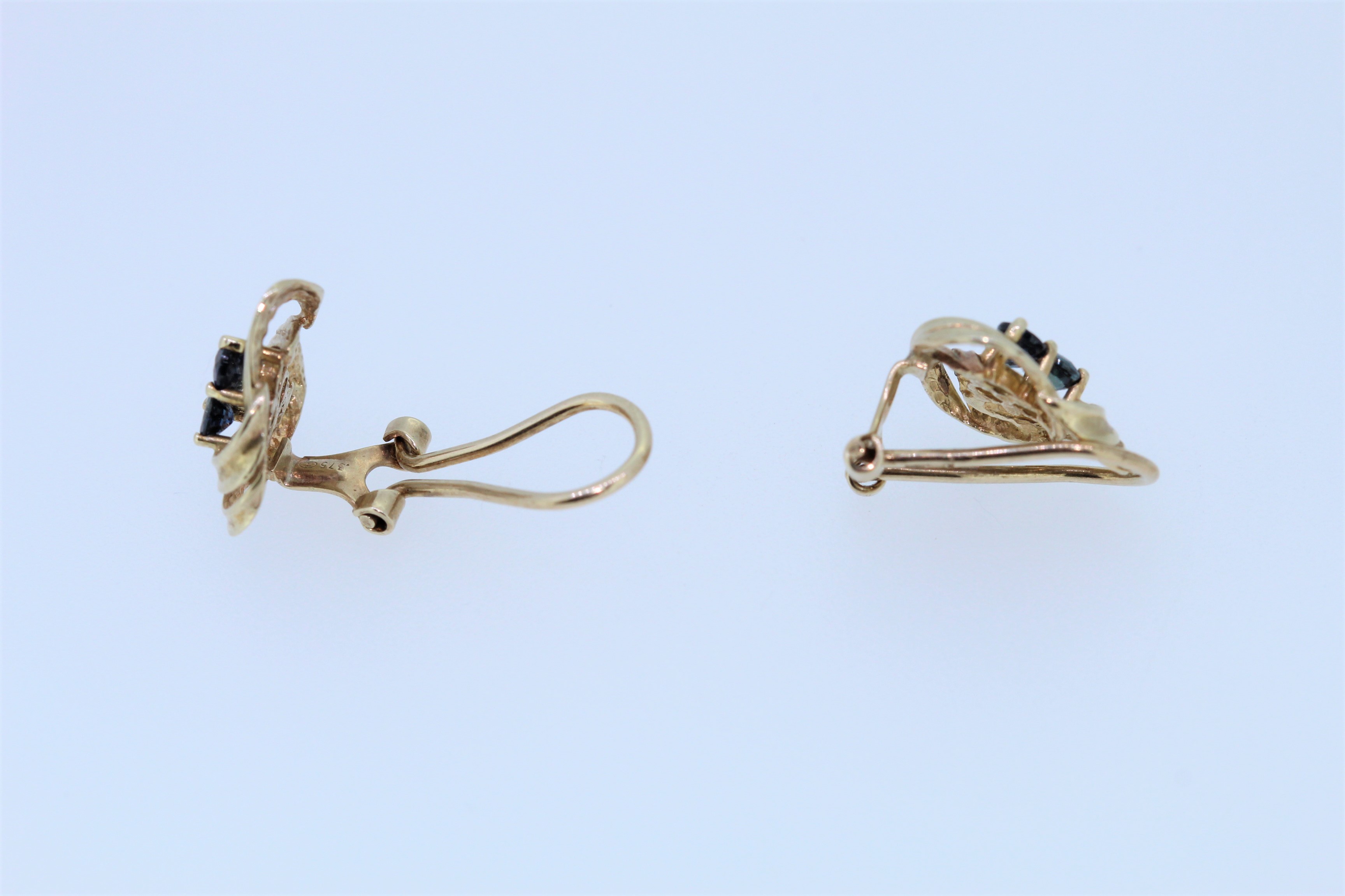 9k Yellow Gold Sapphire Clip On Earrings - Image 2 of 3