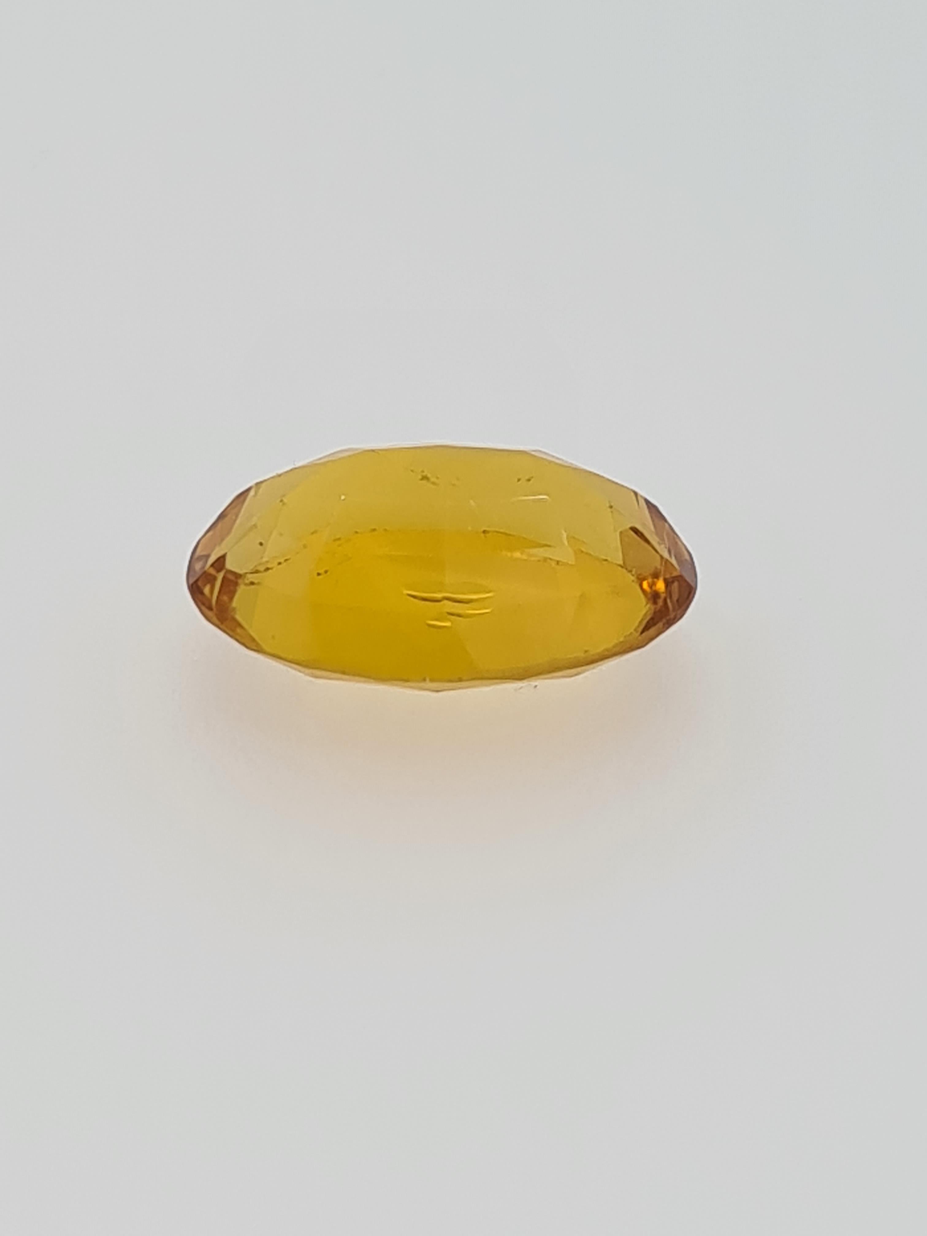 Citrine oval cut gem stone - Image 3 of 4