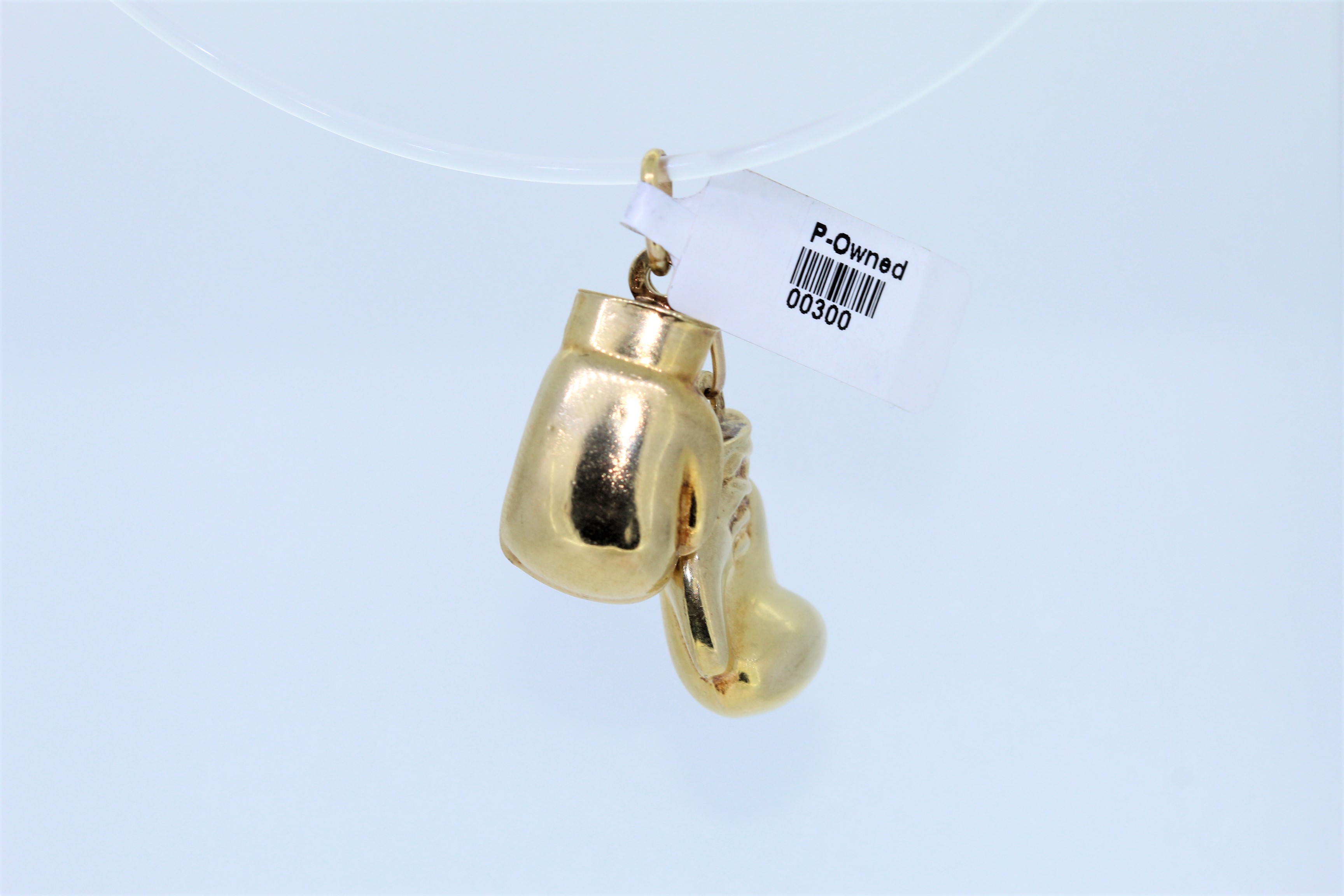 9k Yellow Gold Boxing Gloves Pendant - Image 2 of 3