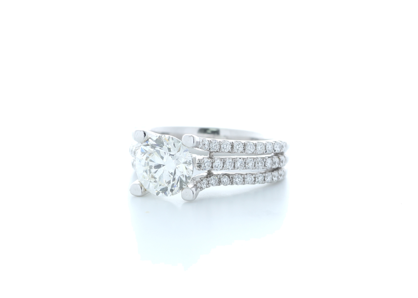 18k White Gold Three Row Diamond Ring 3.10 (2.1) Carats - Image 2 of 5