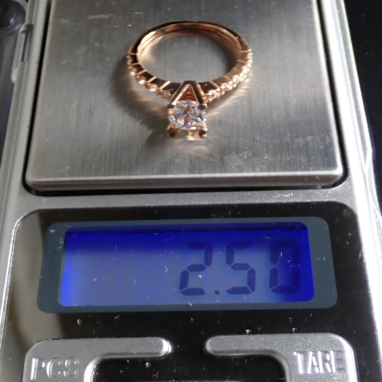 Swarovski Zirconia Solitaire Ring. In 14K Rose/Pink Gold - Image 5 of 5