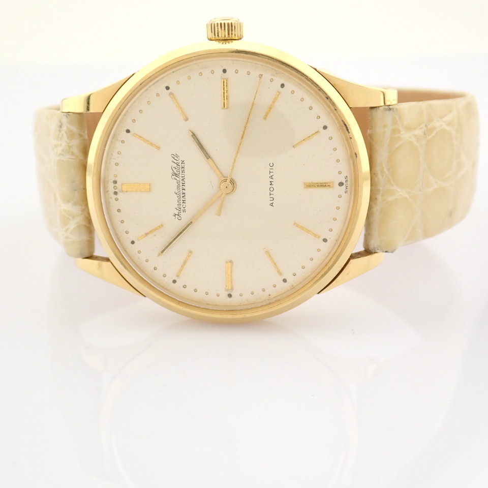 IWC / Schaffhausen 18K Automatic - Gentlmen's Yellow gold Wrist Watch - Image 11 of 13