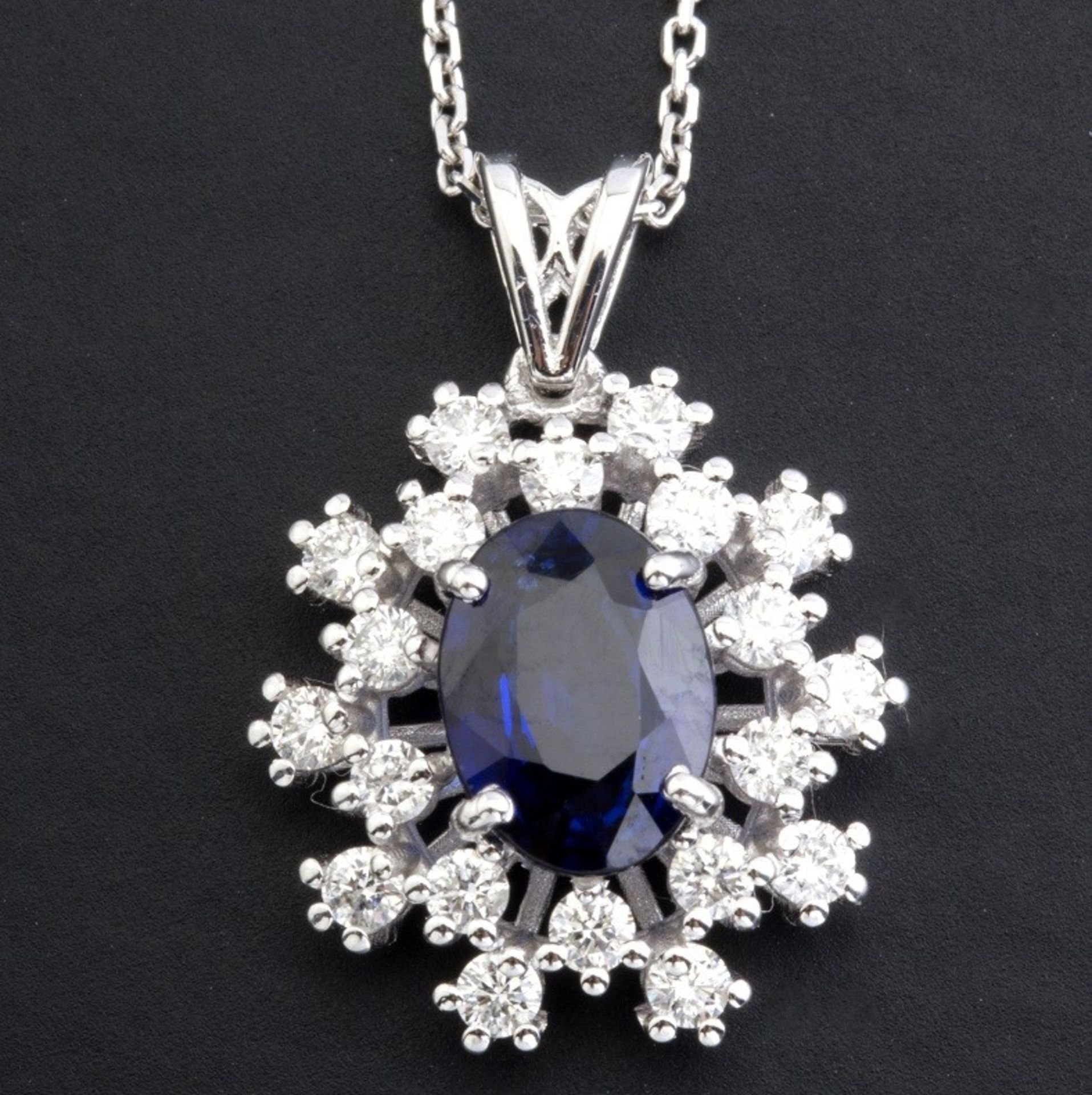 18K White Gold Sapphire Cluster Pendant Necklace Total 1.77 ct - Image 4 of 9