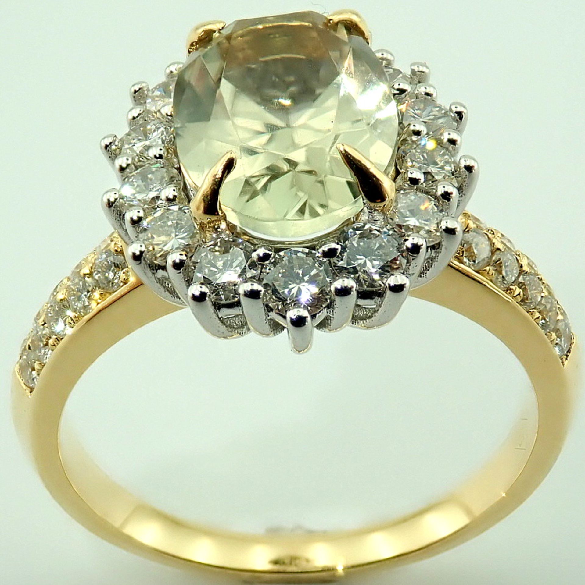 18K Diaspore Color Change Ring- Total 2,70 ct - Image 2 of 10