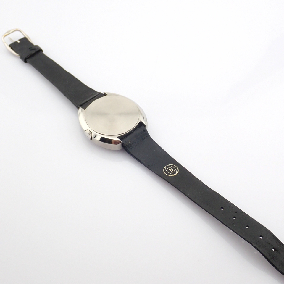 IWC / Schaffhausen - Gentlmen's Steel Wrist Watch - Image 2 of 14