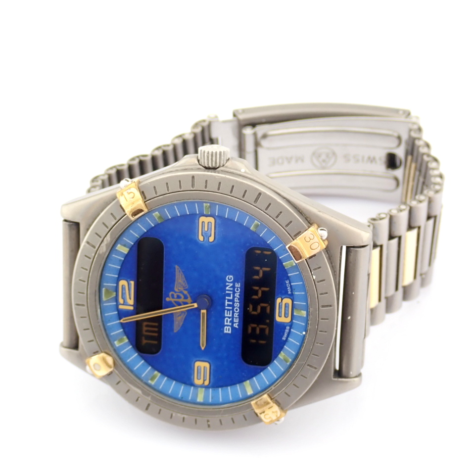 Breitling / Aerospace - Gentlmen's Titanium Wrist Watch - Image 6 of 11