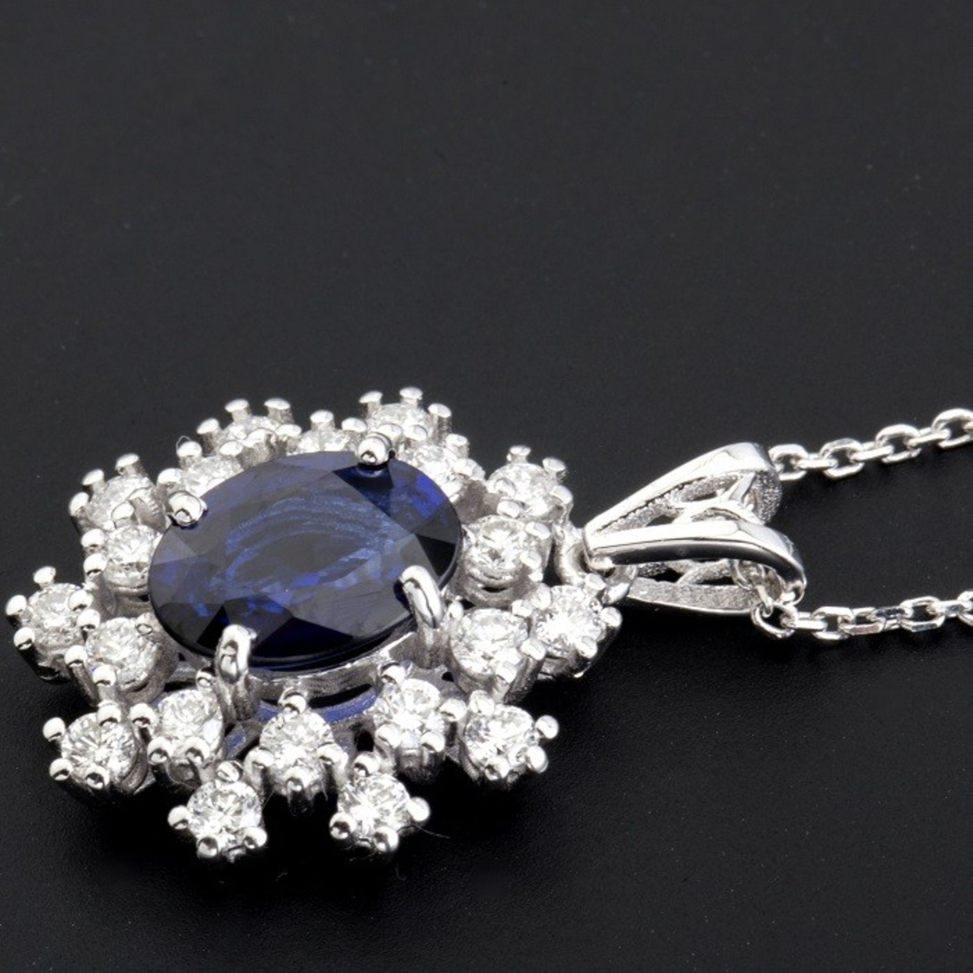 18K White Gold Sapphire Cluster Pendant Necklace Total 1.77 ct - Image 3 of 9