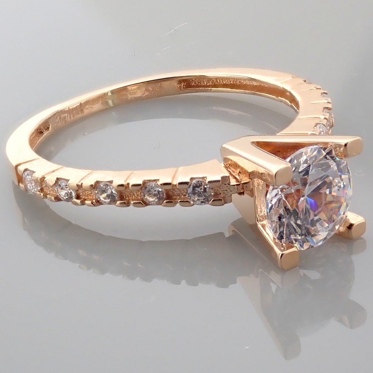 Swarovski Zirconia Solitaire Ring. In 14K Rose/Pink Gold - Image 3 of 5