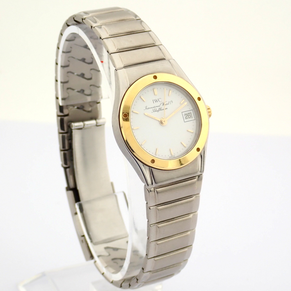 IWC / 1980s IWC INGENIEUR COLLECTORS - Lady's Gold/Titanium Wrist Watch - Image 6 of 16