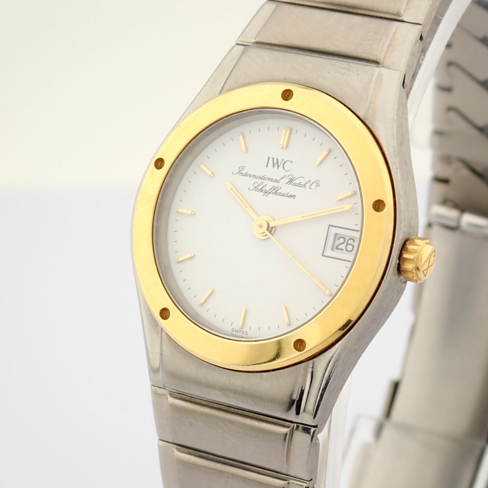 IWC / 1980s IWC INGENIEUR COLLECTORS - Lady's Gold/Titanium Wrist Watch - Image 8 of 16