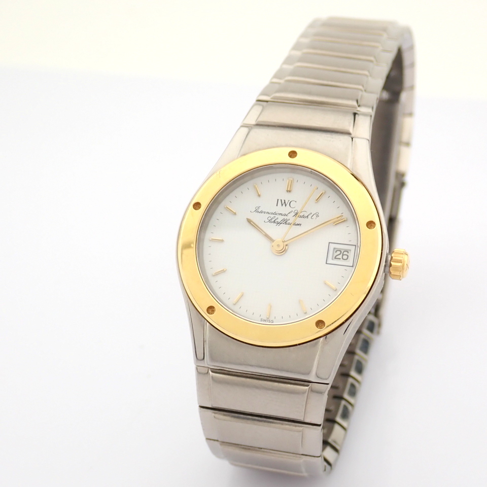 IWC / 1980s IWC INGENIEUR COLLECTORS - Lady's Gold/Titanium Wrist Watch - Image 12 of 16