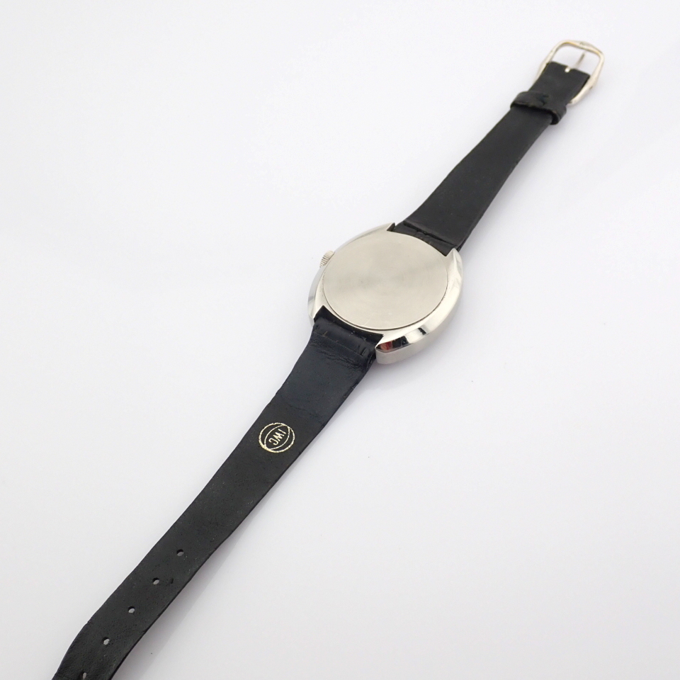 IWC / Schaffhausen - Gentlmen's Steel Wrist Watch - Image 4 of 14
