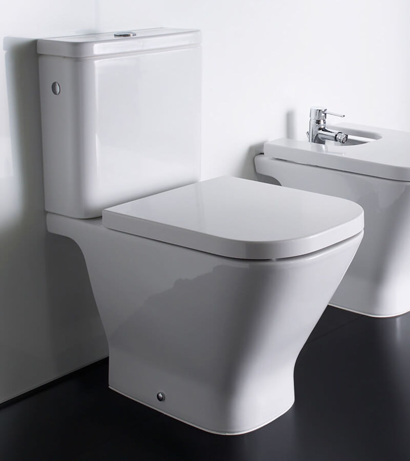 Roca The Gap Luxury Modern Close Coupled Toilet Pan. RRP £250 - Image 2 of 3