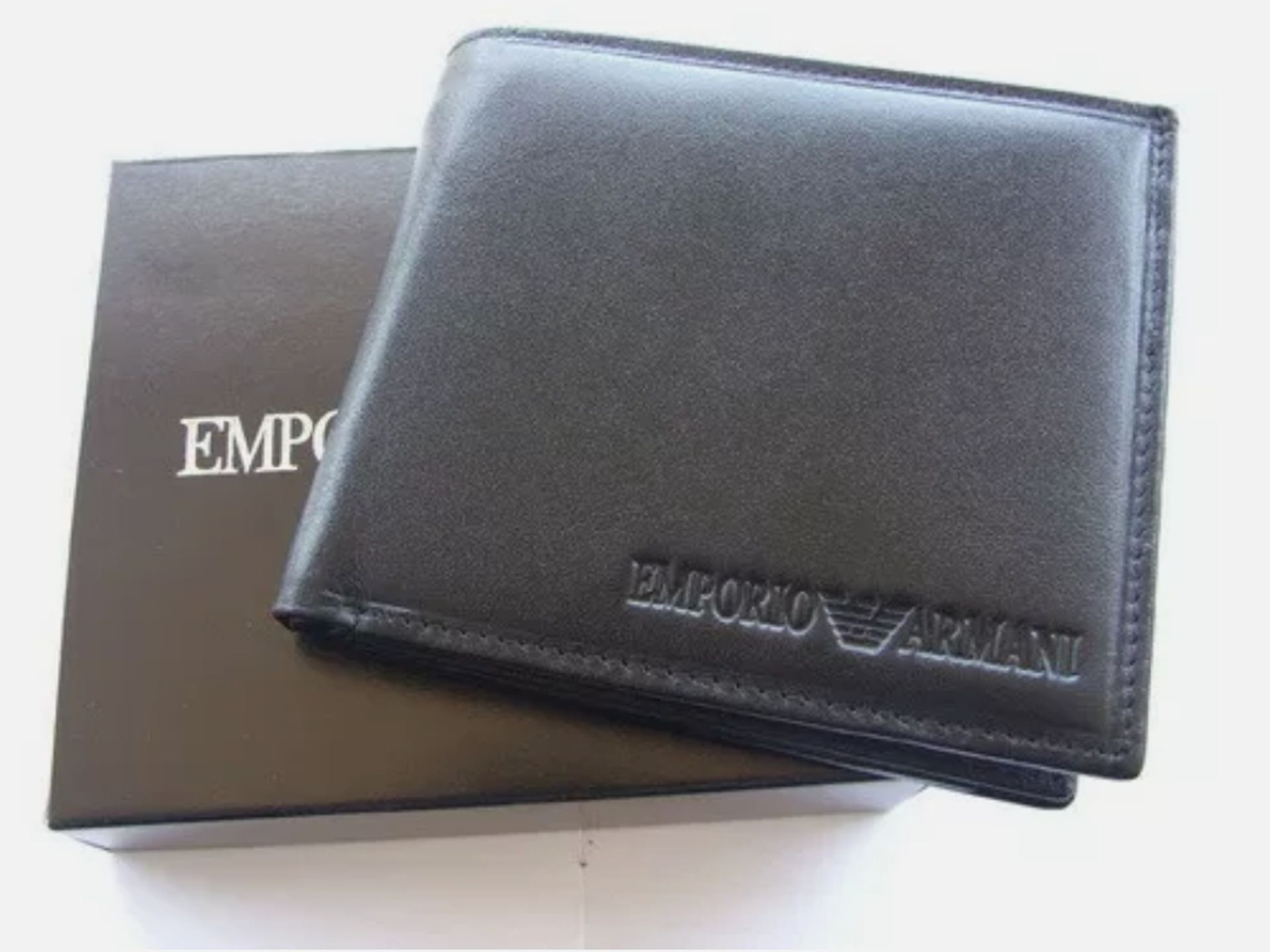 Emporio Armani Men's Leather Wallet - New With Box