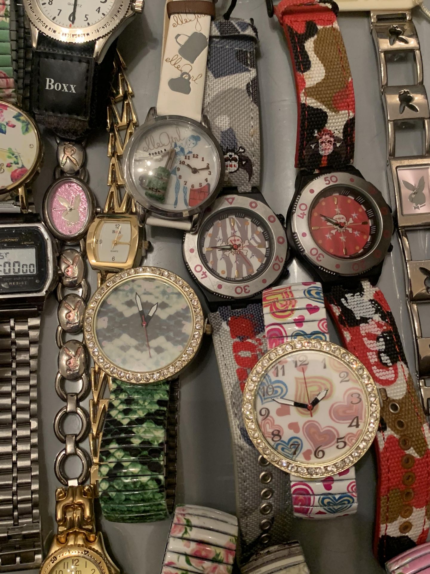 Job Lot Assorted Fashion Wrist Watches Ladies And Gents - Image 8 of 8