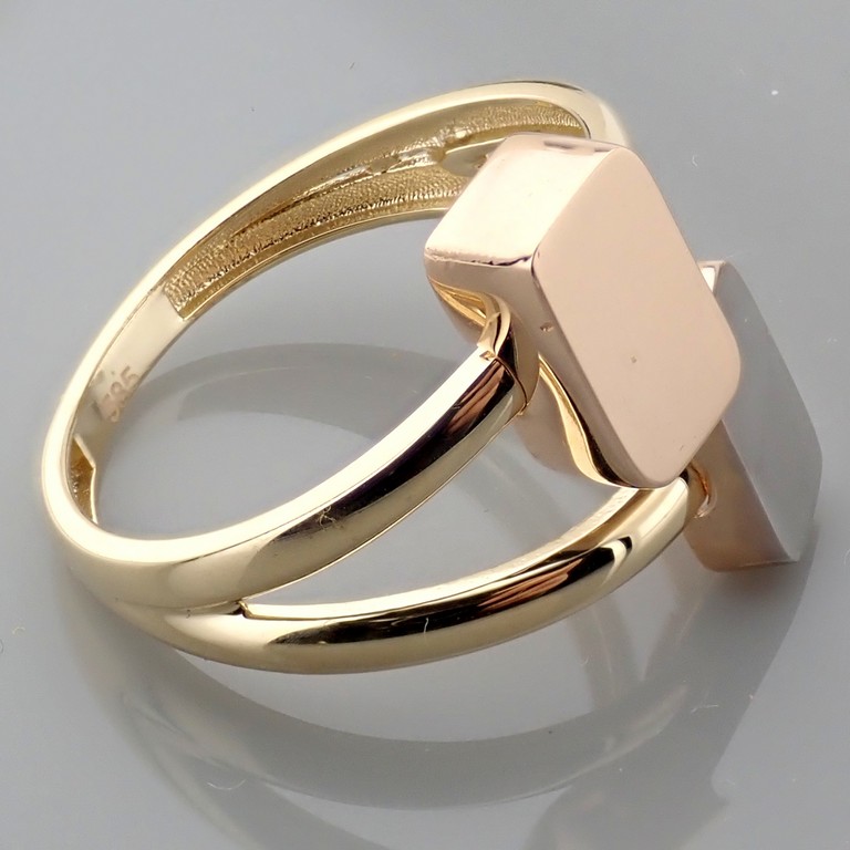 Italian Design Ring. In 14K Tri Colour White Yellow and Rosegold - Image 2 of 5