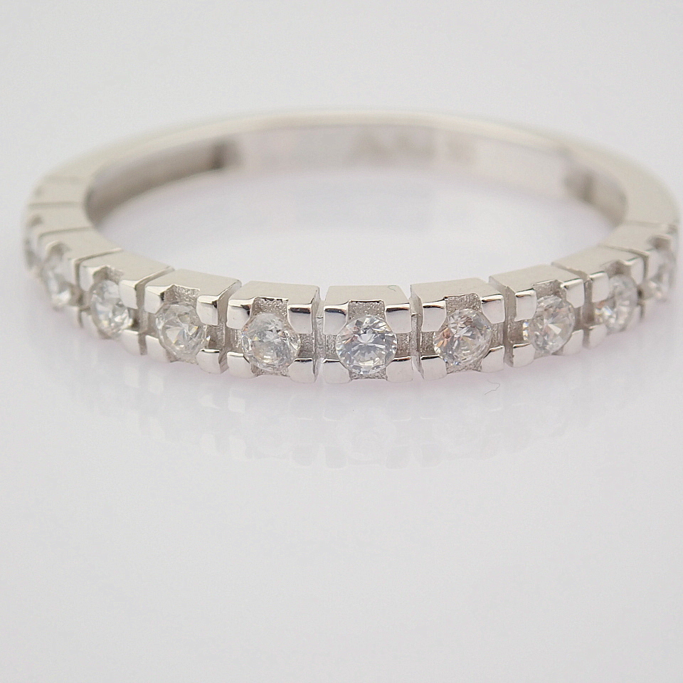 Swarovski Zirconia Ring. In 14K White Gold