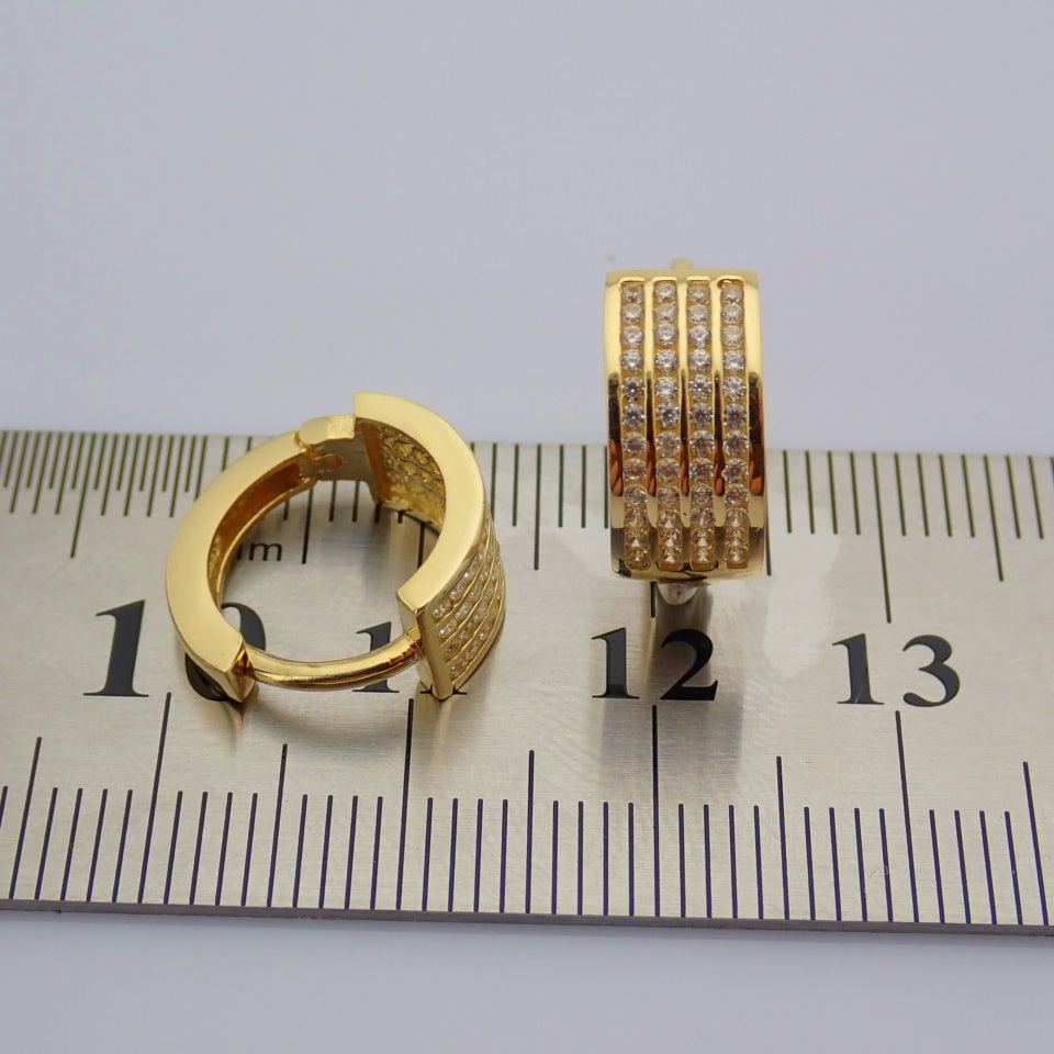 0.5 In (1.3 cm) Swarovski Zirconia Earring. In 14K Yellow Gold - Image 2 of 3