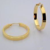 1.1 In (2.7 cm) Earring. In 14K Yellow Gold