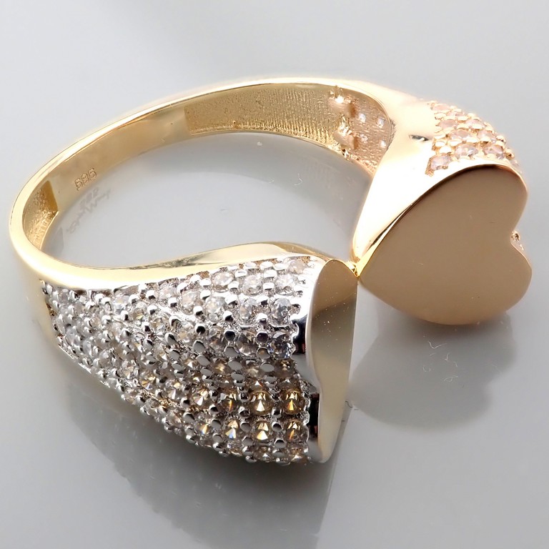 Italian Design Swarovski Zirconia. Two Heart Ring. In 14K Tri Colour White Yellow and Rosegold - Image 2 of 5