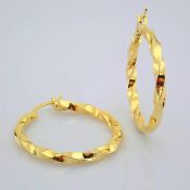 1.2 In (3 cm) Earring. In Yellow Gold