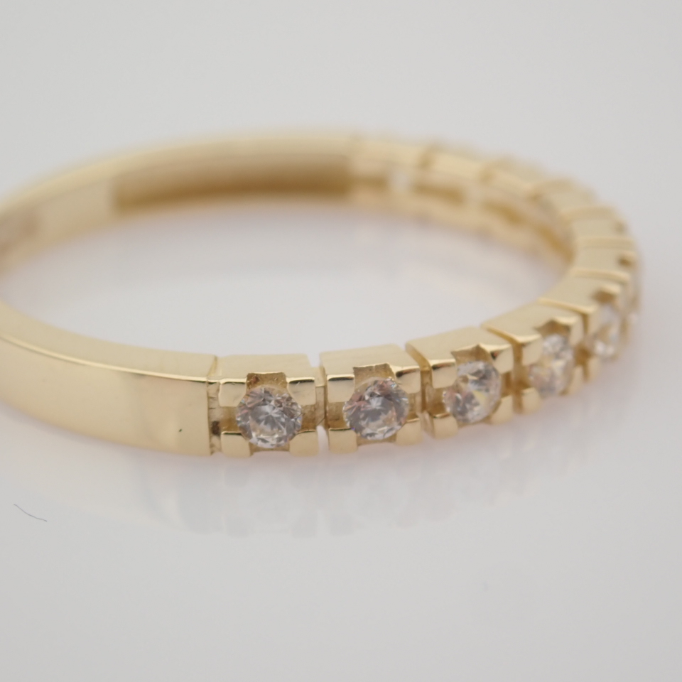 Swarovski Zirconia Ring. In 14K Yellow Gold - Image 5 of 10