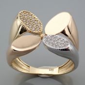 Italian Design Swarovski Zirconia Ring. In 14K Tri Colour White Yellow and Rosegold