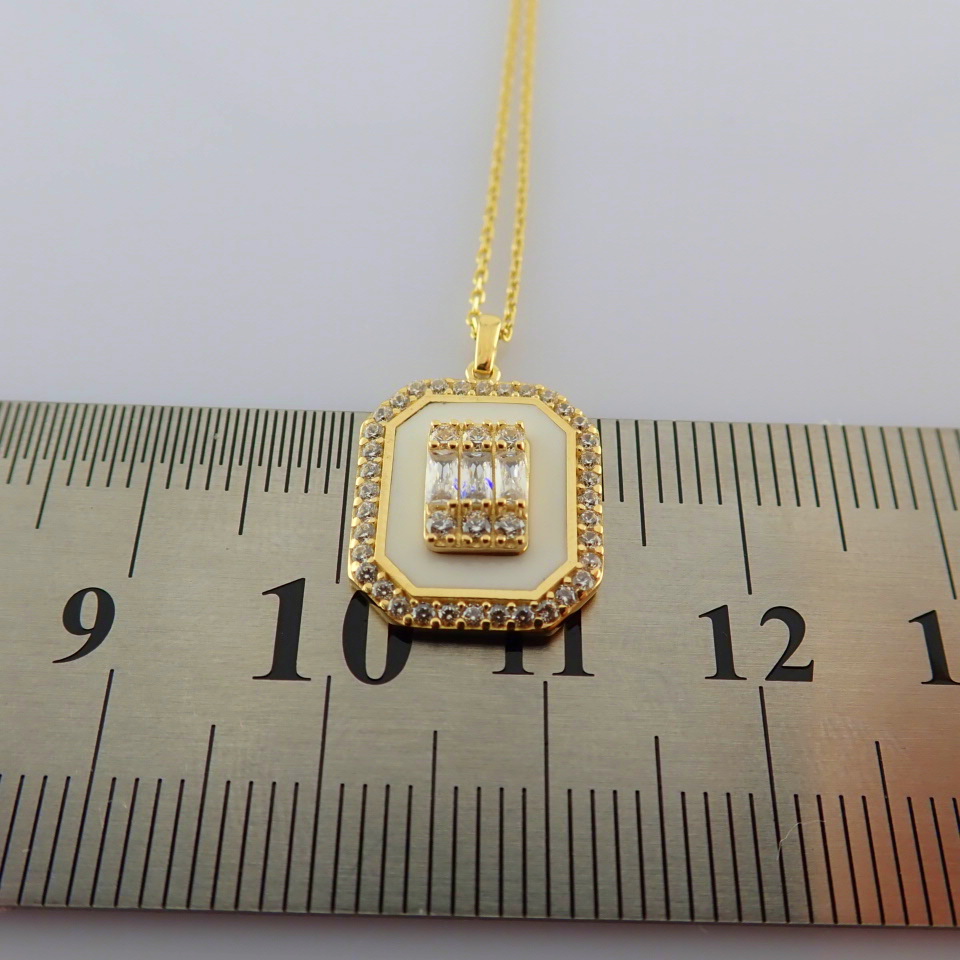 16.5 In (42 cm) Swarovski Zirconia Pendant. In 14K Yellow Gold - Image 2 of 4