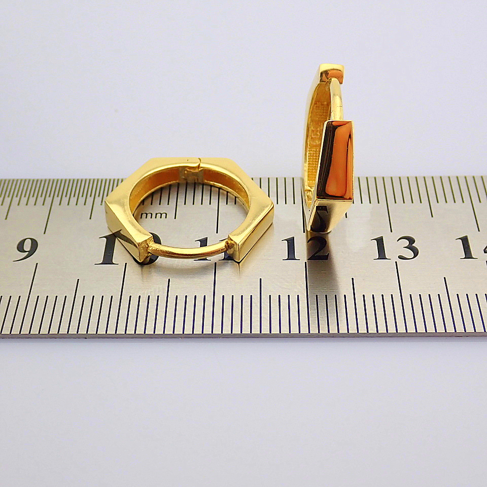 0.7 In (1.8 cm) Earring. In 14K Yellow Gold - Image 2 of 3