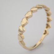 Ring. In 14K Yellow Gold