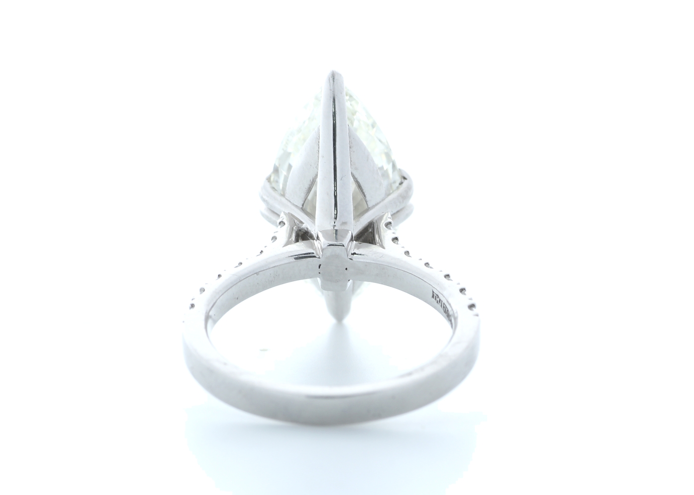 18ct White Gold Marquise Cut Diamond Ring 5.70 Carats - Image 3 of 5