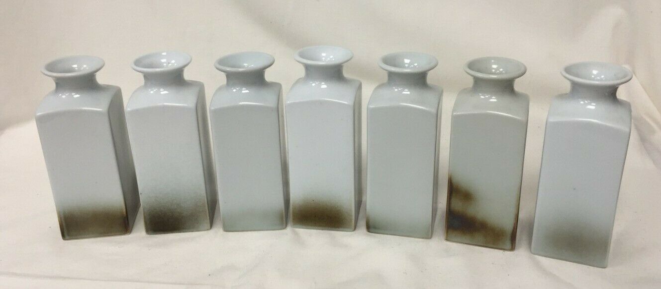 7 X Highbank Lochgilphead Scotland Square Porcelain Vases - Image 2 of 5