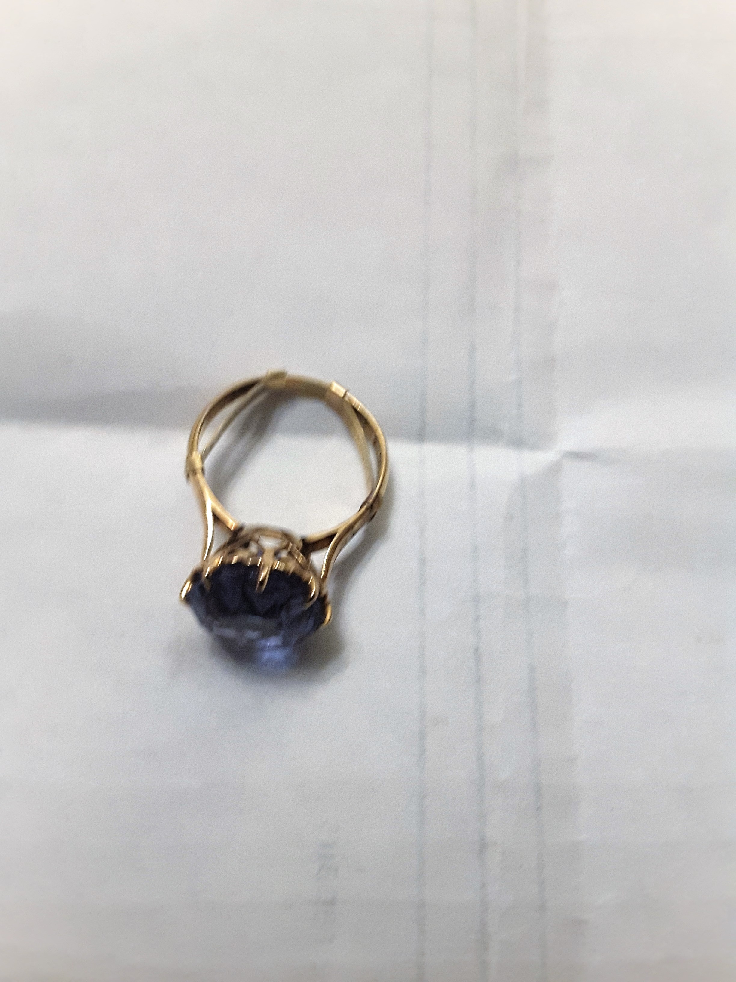 9Ct Gold Round Blue Topaz Ring - Image 3 of 5