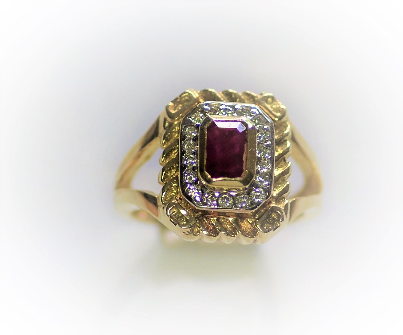 Ruby & Diamond Octagonal Cluster Ring - Image 2 of 5