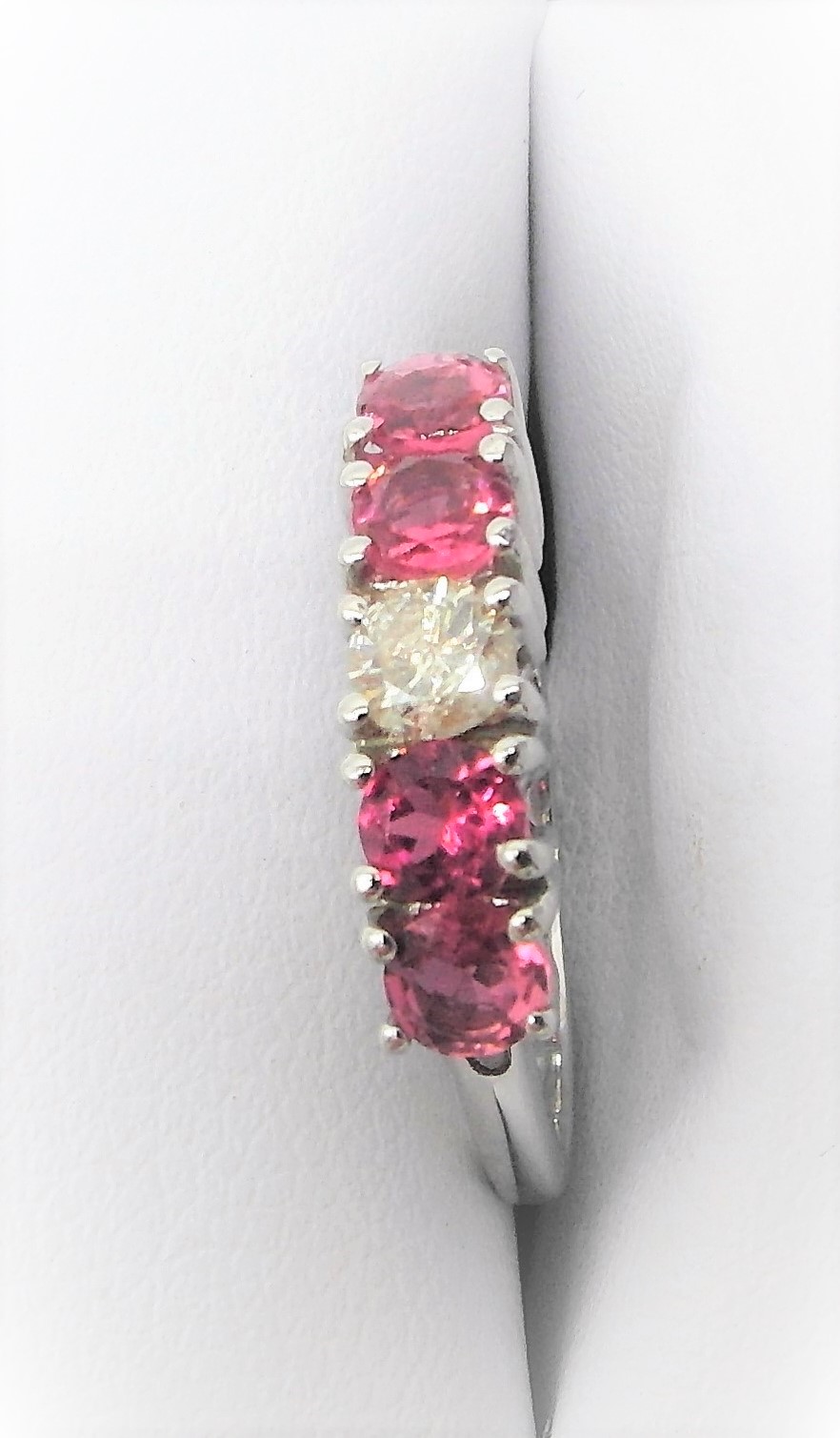 5 Stone Pink Sapphire & Diamond Ring - Image 4 of 5