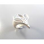 Mother of pearl silver ring