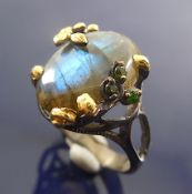 Designer silver ring with 13 ct natural Labradorite