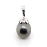 Diamond & Black pearl pendant