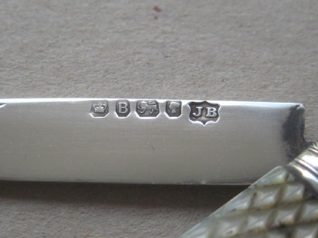 Victorian Mother of Pearl Hafted Silver Bladed Folding Fruit Knife - Image 5 of 9