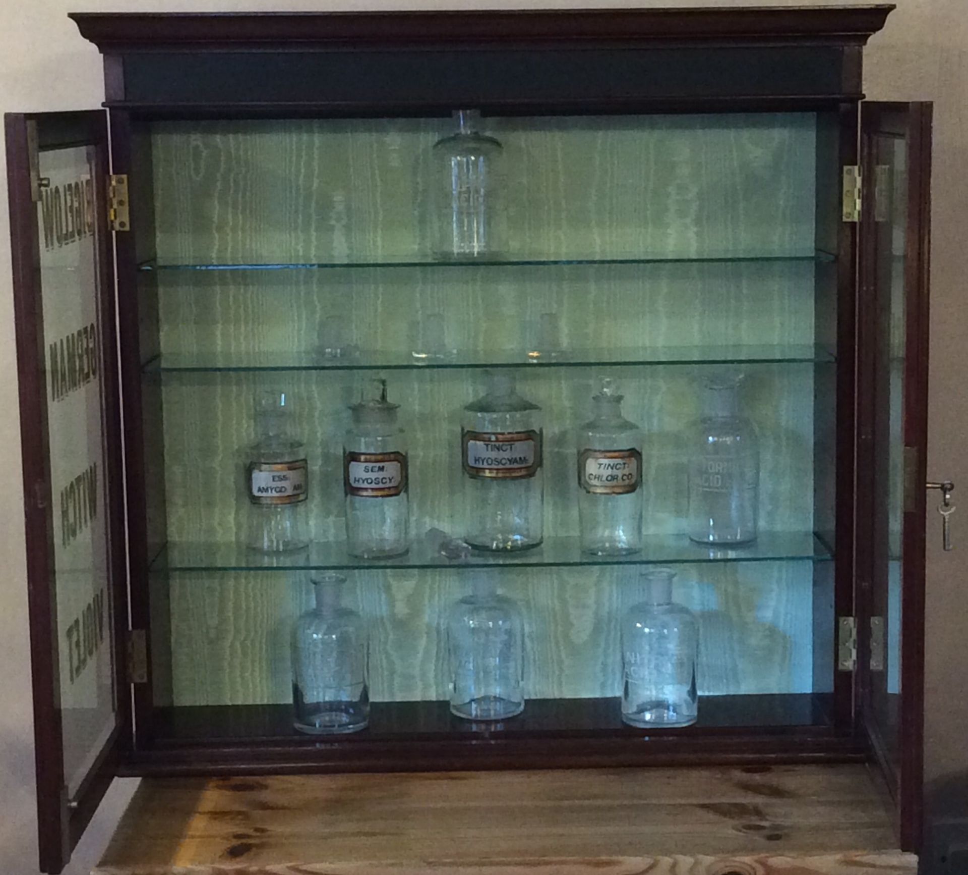 Excellent Pharmacy Mahogany Dispensing Cabinet - Image 13 of 16