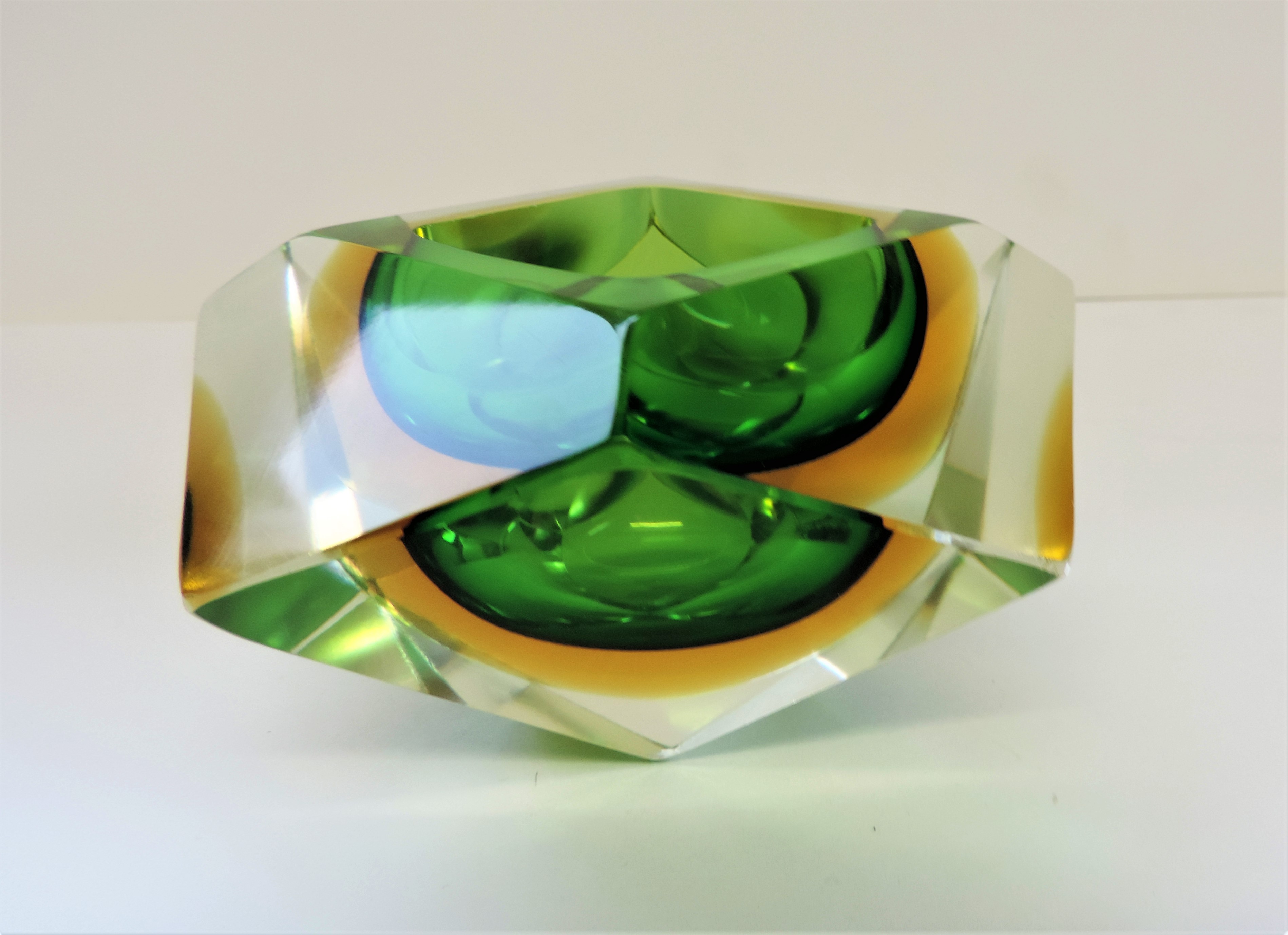 Mandruzzato Murano Faceted Glass Paperweight - Image 2 of 5