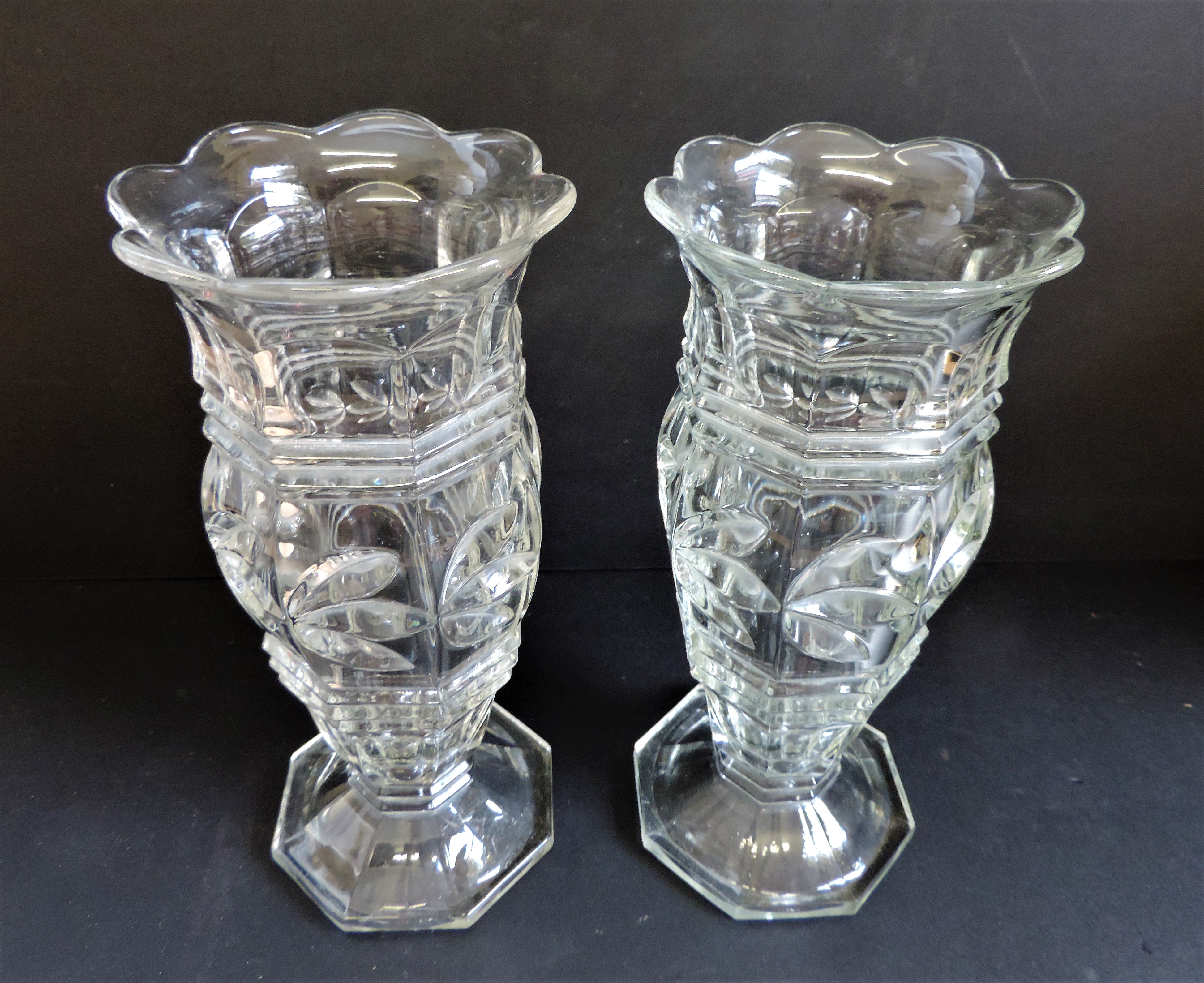 Matching Pair of Art Deco Glass Vases 25cm Tall - Image 3 of 6