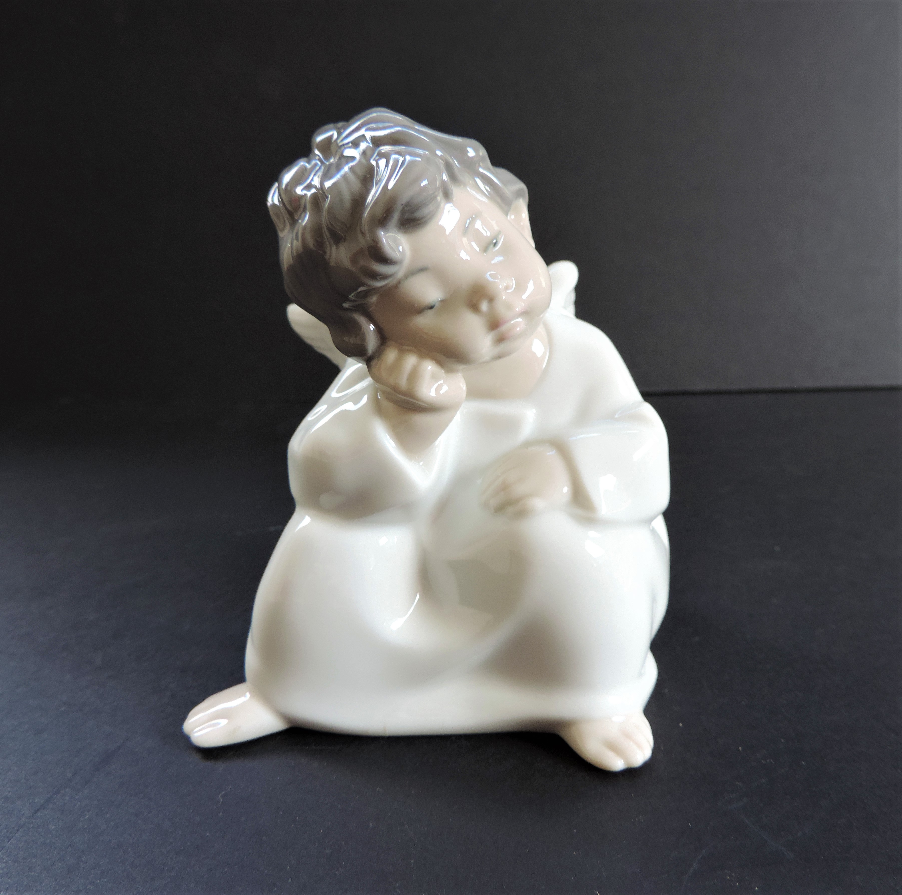Lladro Angel Thinking Figurine - Image 3 of 7