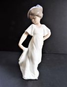 Lladro Nao Figurine 'How Pretty'