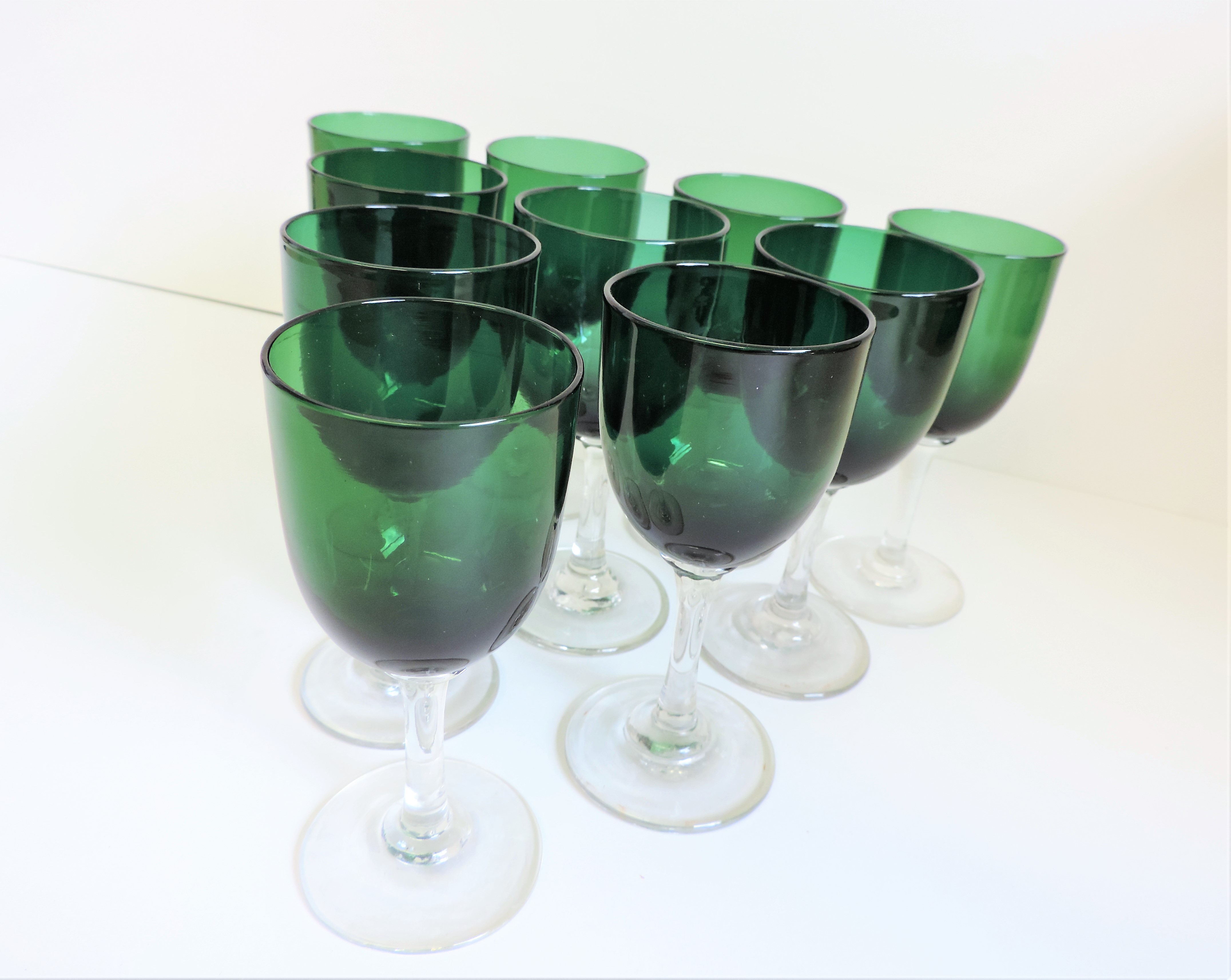 Suite of 10 Victorian Bristol Green Glasses for Wine/ Sherry/Port - Image 4 of 9