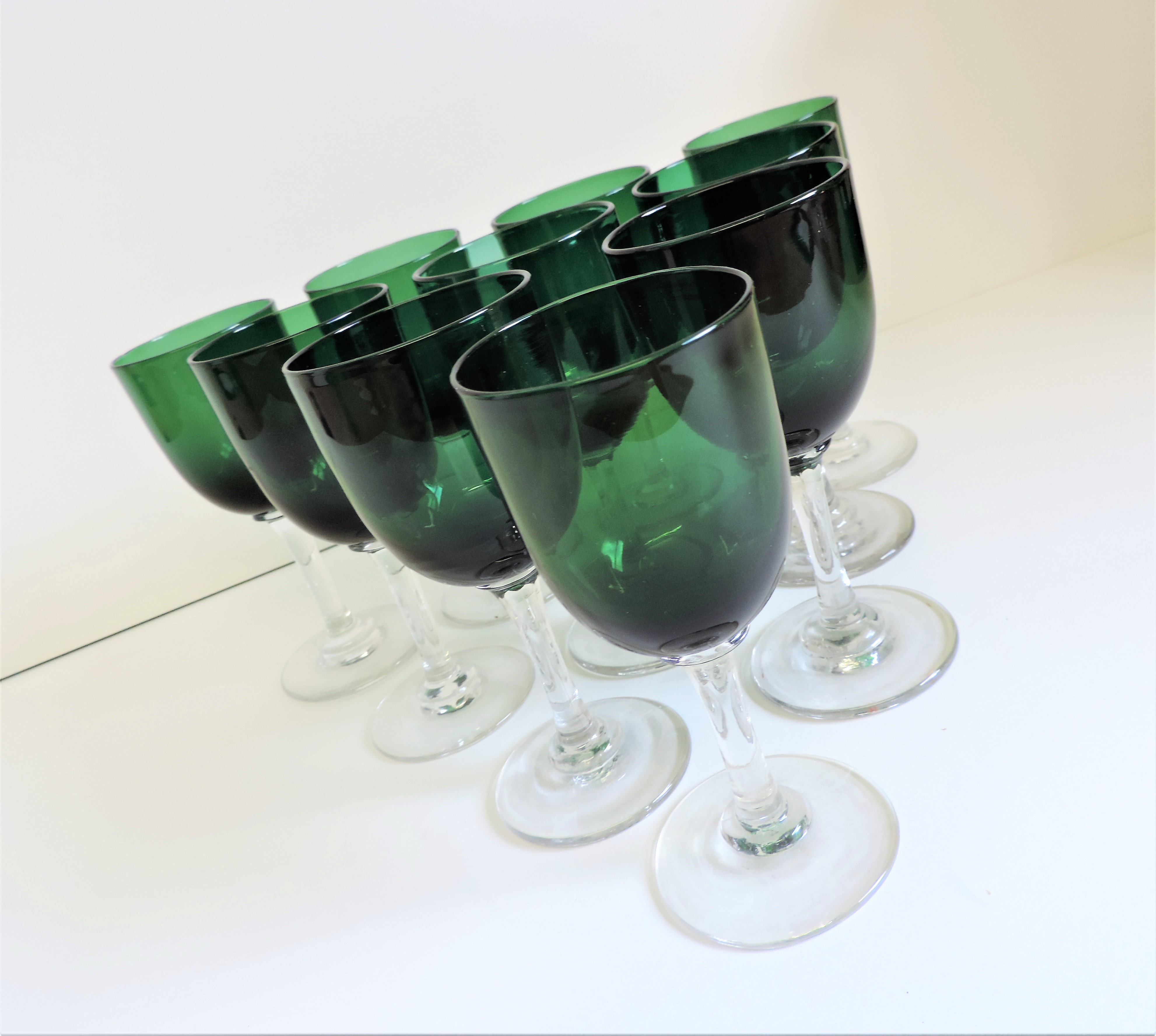 Suite of 10 Victorian Bristol Green Glasses for Wine/ Sherry/Port - Image 3 of 9