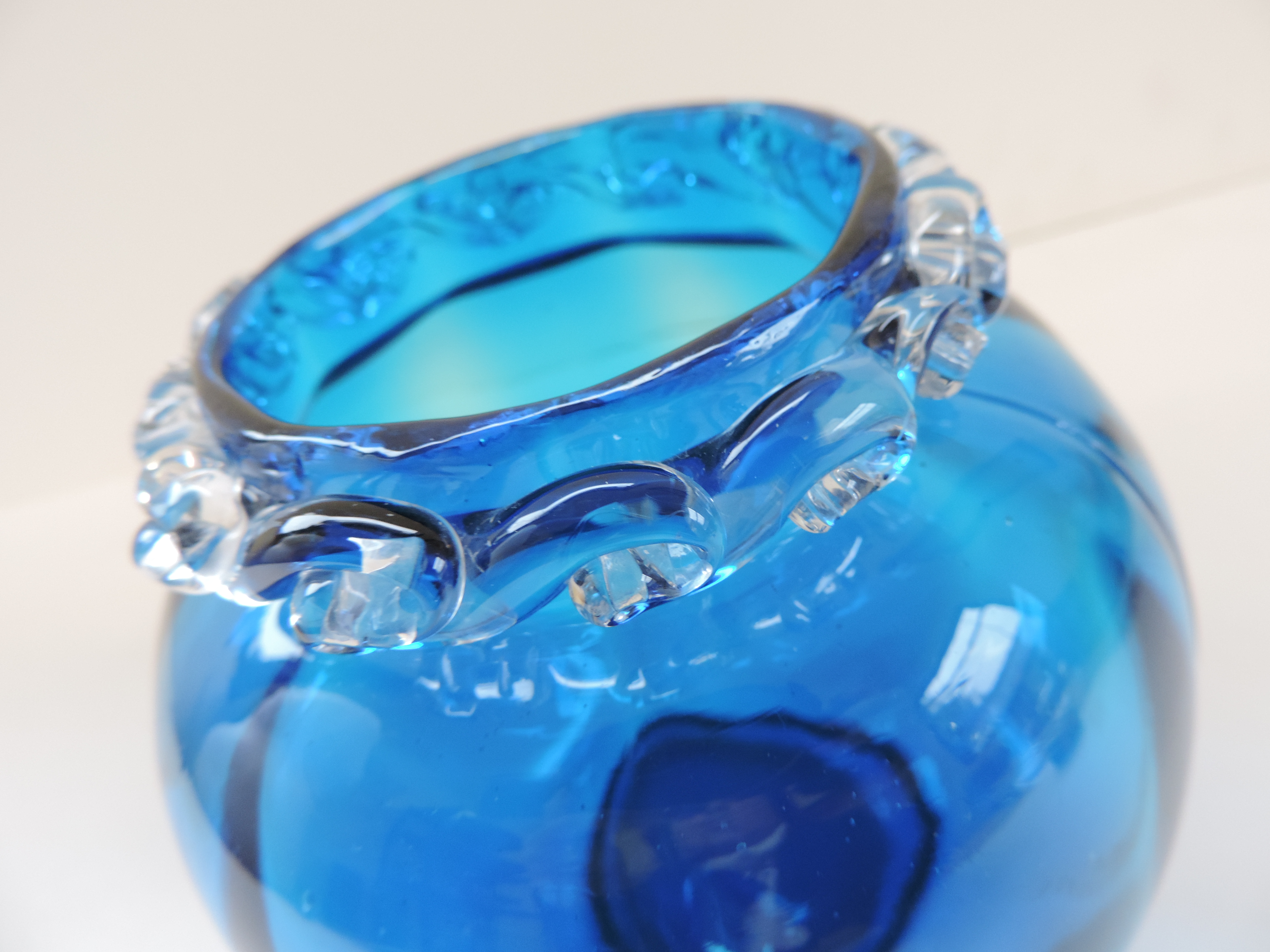 Aqua Blue Venetian Murano Art Glass Vase - Image 2 of 3