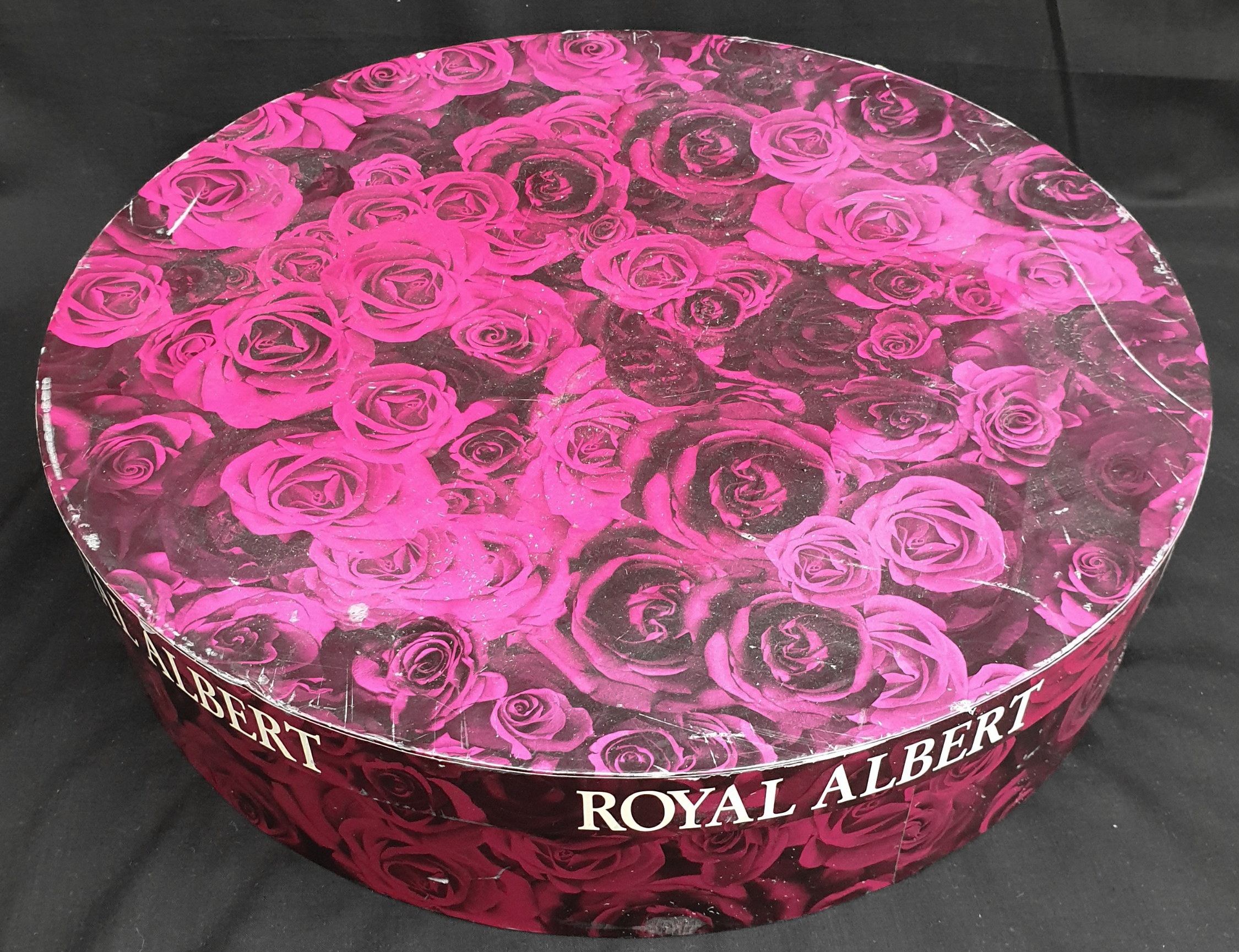 Vintage Royal Albert Old Country Rose Chip & Dip Platter Boxed - Image 2 of 2