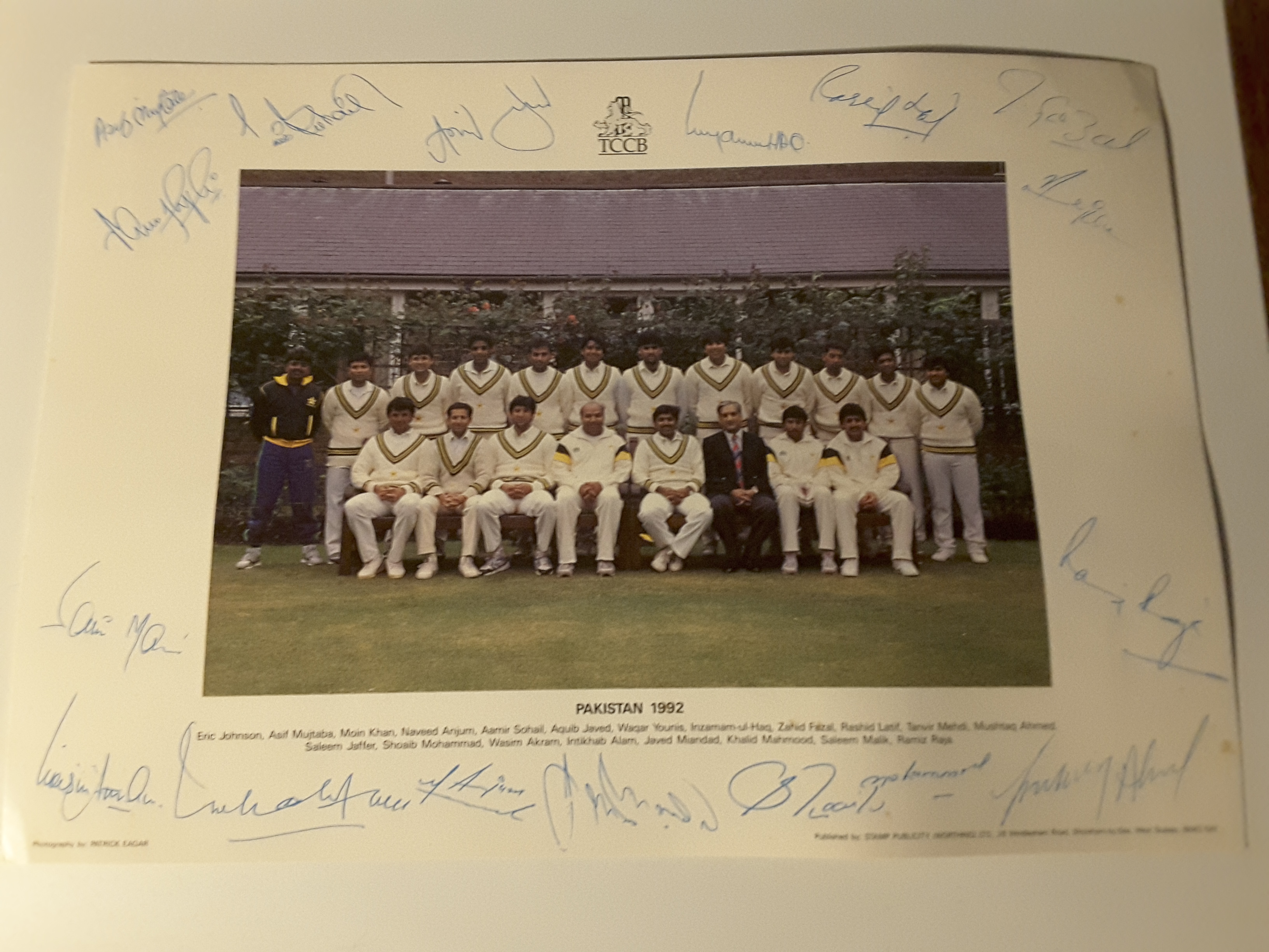 1992 Pakistan Cricket Team Photo - Image 2 of 2